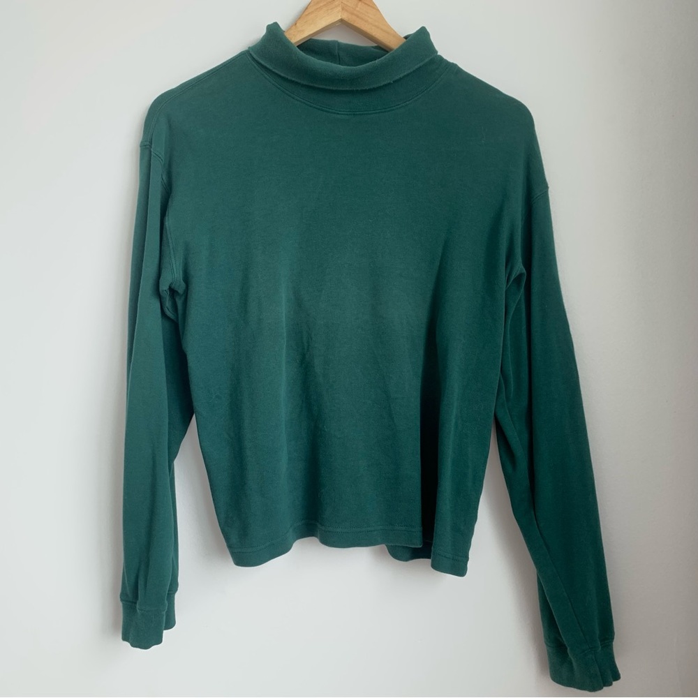 Green turtleneck vintage
